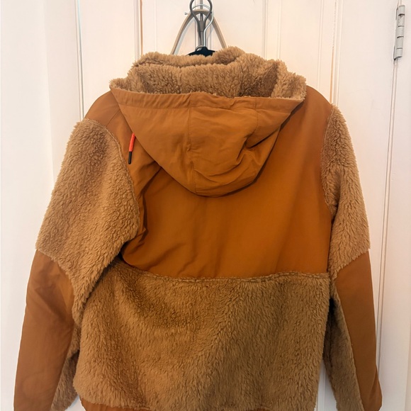 Patagonia Women’s Shelled Retro X Pullover - Picture 2 of 4